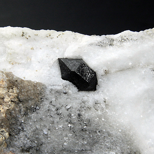 ダブルターミネーテッド型でハーキマー水晶の様な形状